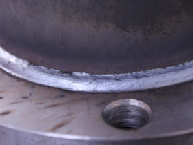 Soldadura de un machón a una brida en acero carbono con MIG-MAG